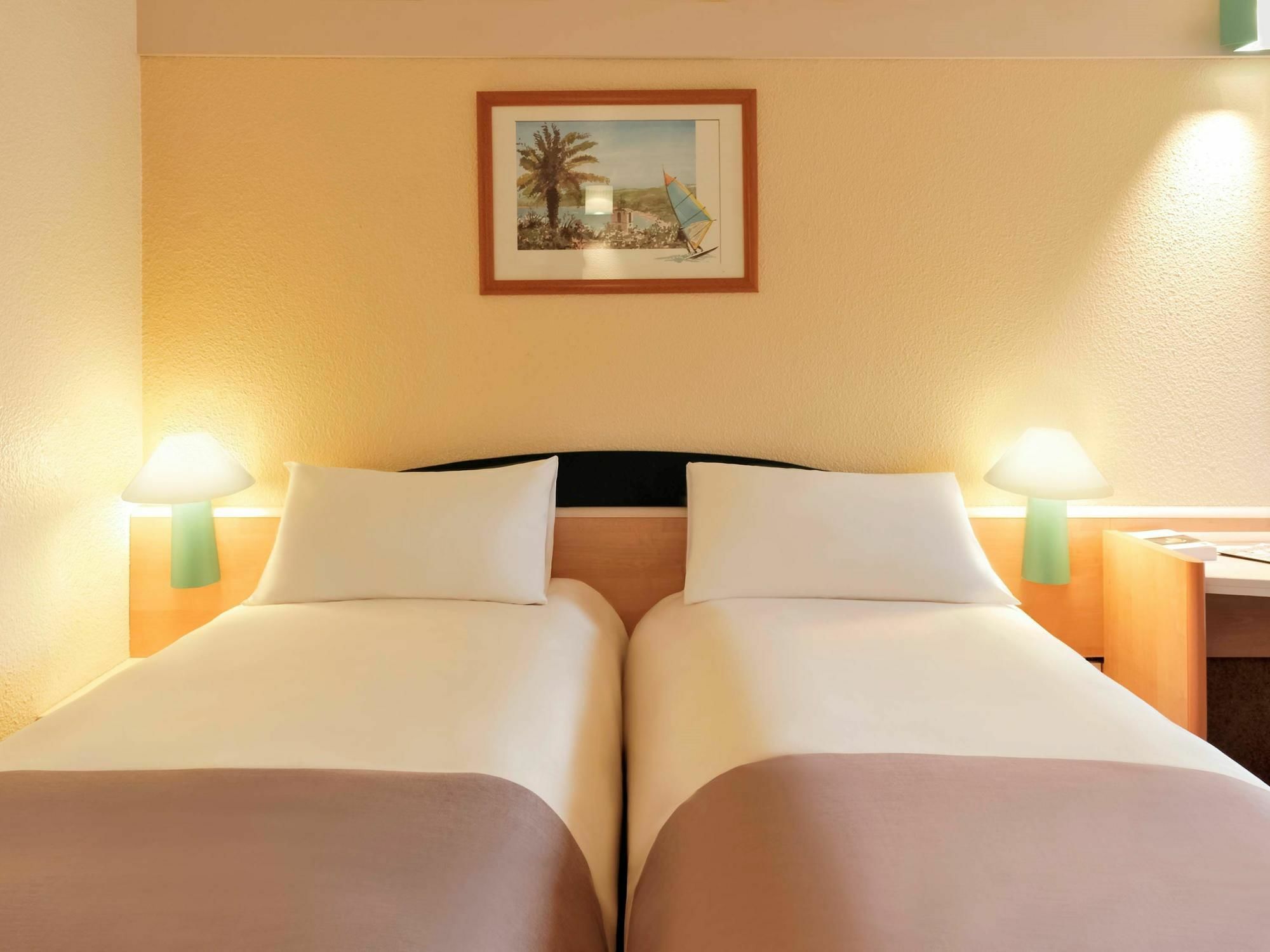 Ibis Styles Boulogne Sur Mer Centre Cathedrale מראה חיצוני תמונה